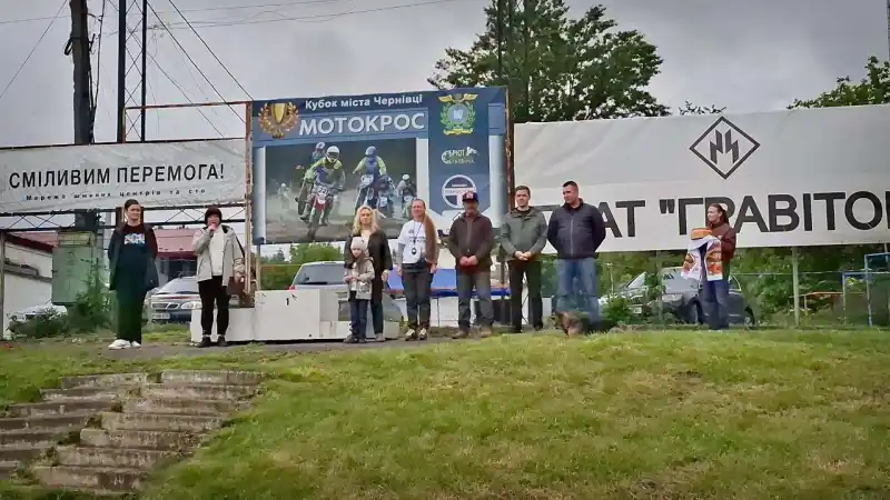 Золото на рідній трасі: чернівецькі мотокросисти підкорили Чемпіонат України